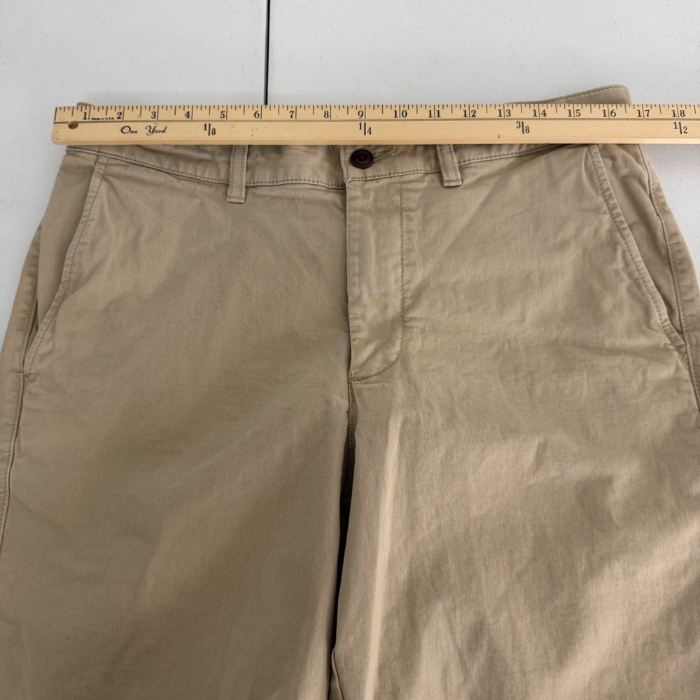 LL Bean Mens 33 Khaki Chino Shorts Standard Fit Tan Stretch Casual Outdoor - Picture 8 of 10